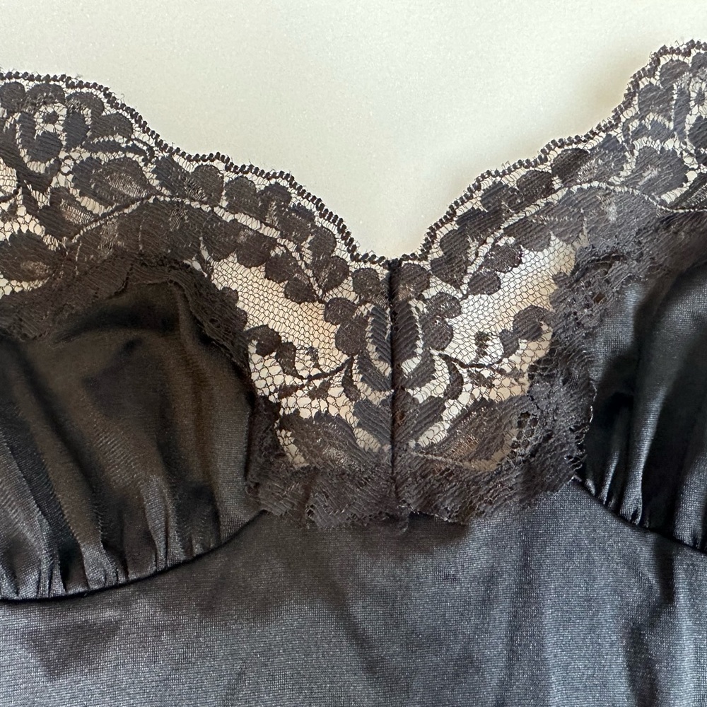 VINTAGE Slip - Picture 2 of 5